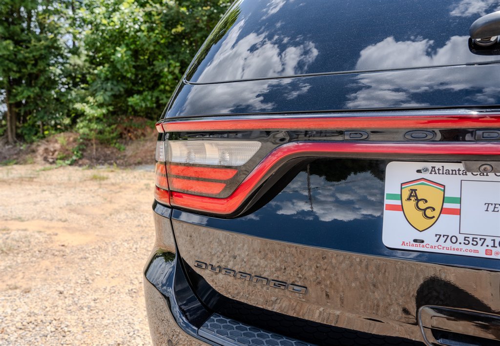 Used 2021 Dodge Durango R/T w/ Blacktop Package RWD image 10