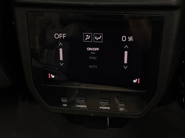New 2026 GMC Yukon XL Denali Ultimate AWD/4WD image 9