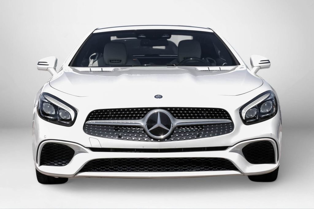 Used 2017 Mercedes-Benz SL 450 image 3