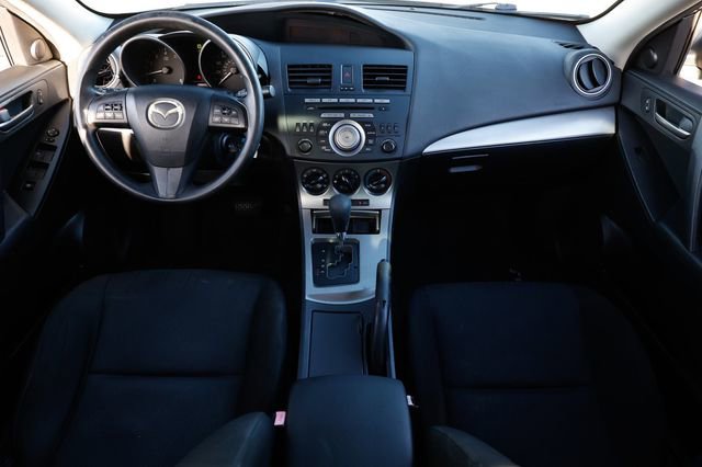 Used 2011 MAZDA MAZDA3 i Touring image 2