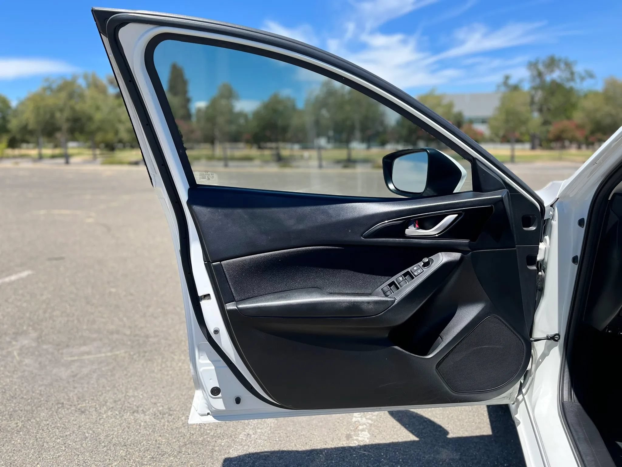 Used 2014 MAZDA MAZDA3 i Touring FWD image 10