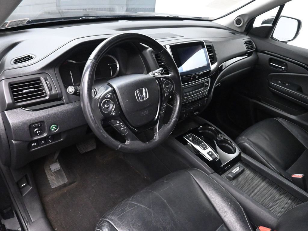 Used 2016 Honda Pilot Touring image 14