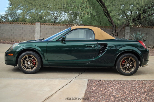 Used 2002 Toyota MR2 RWD image 15
