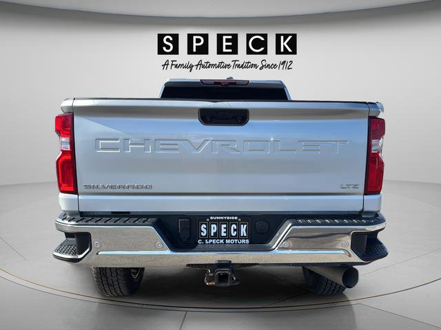Used 2020 Chevrolet Silverado 2500 LTZ w/ LTZ Premium Package AWD/4WD image 4