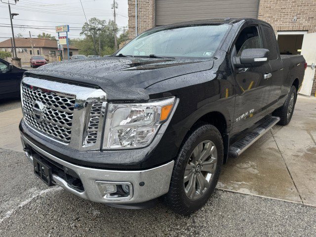 Used 2019 Nissan Titan SV w/ SV Convenience Package image 7