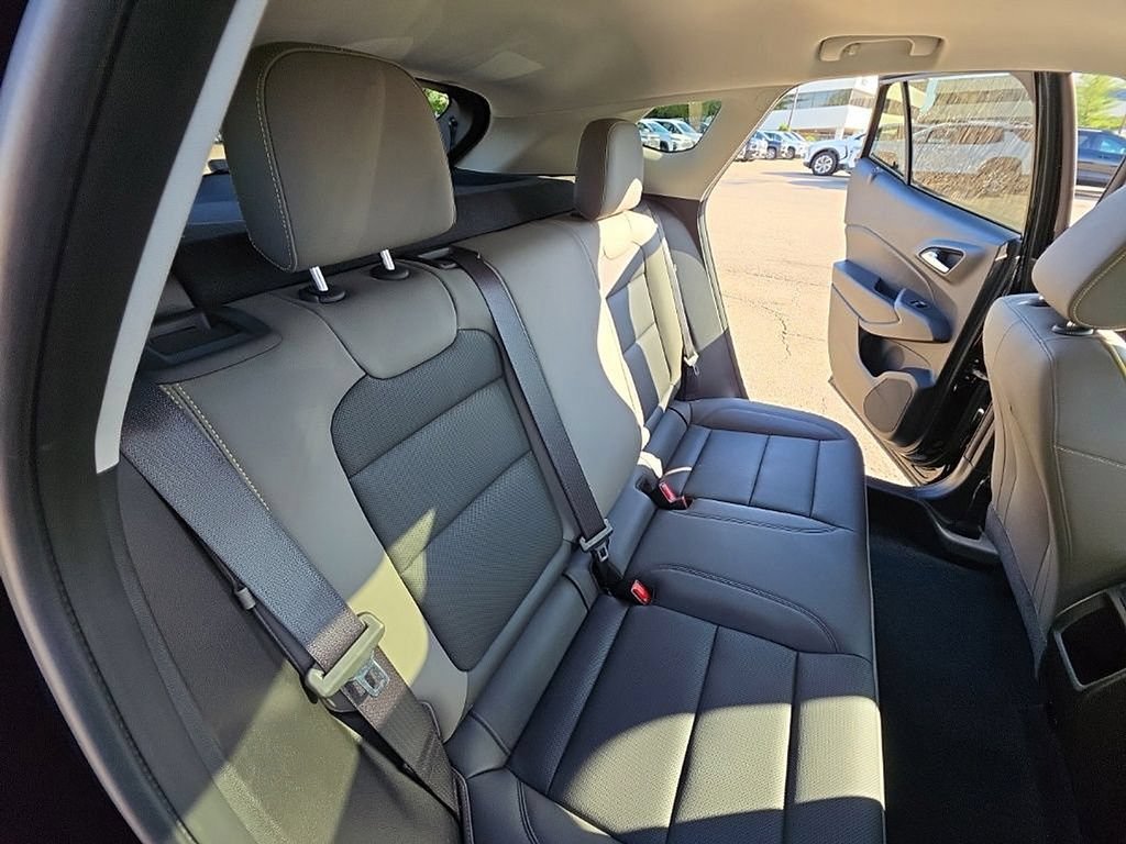 Used 2024 Chevrolet Trax ACTIV w/ Sunroof Package FWD image 28