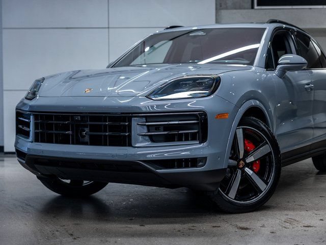 New 2026 Porsche Cayenne S AWD/4WD image 22