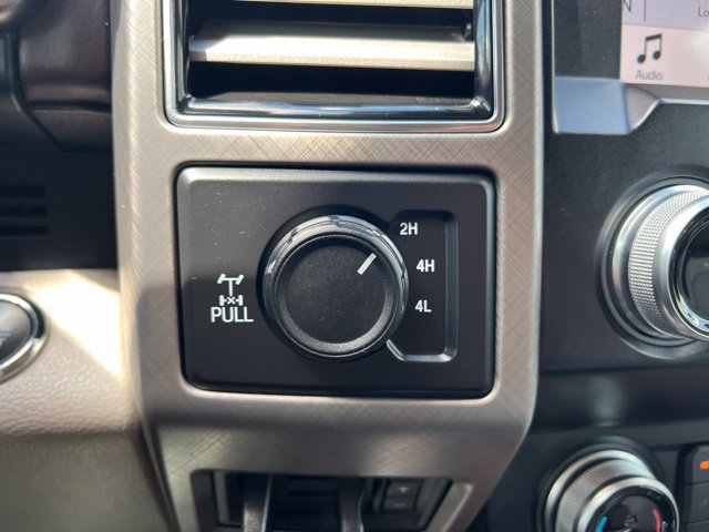 Certified 2019 Ford F250 Limited w/ FX4 Off-Road Package AWD/4WD image 31