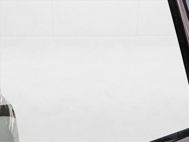 New 2025 Land Rover Defender 110 S image 20