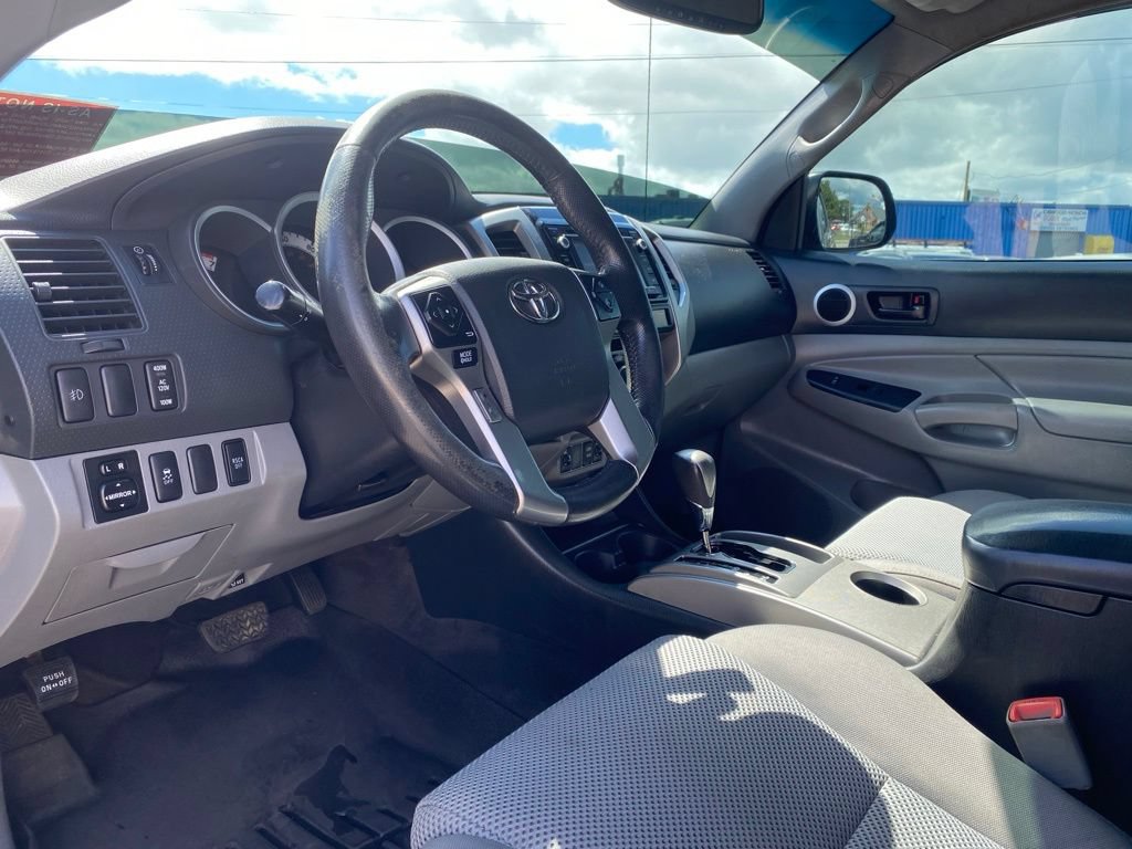 Used 2015 Toyota Tacoma 4x4 Double Cab image 9
