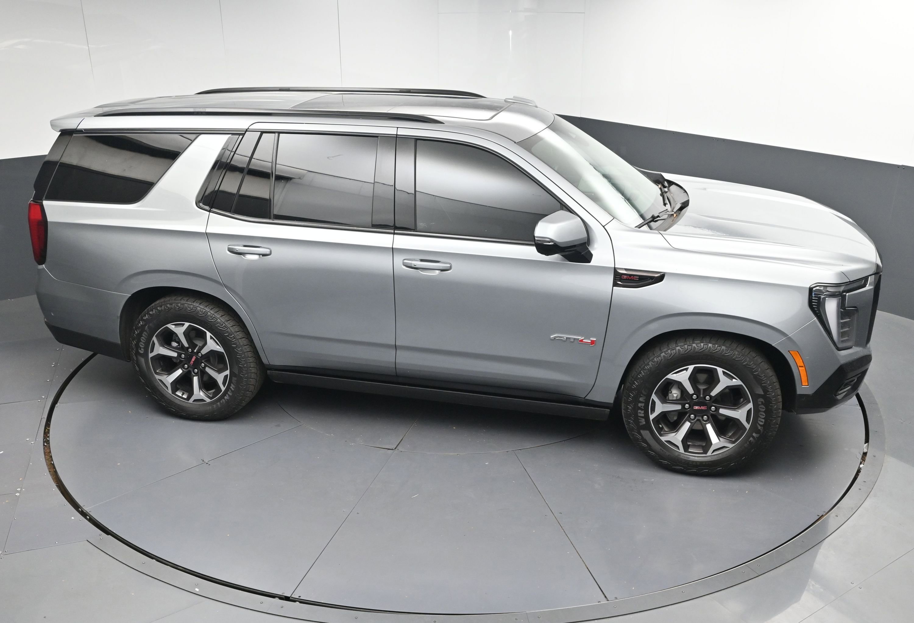 Used 2025 GMC Yukon AT4 Ultimate image 37