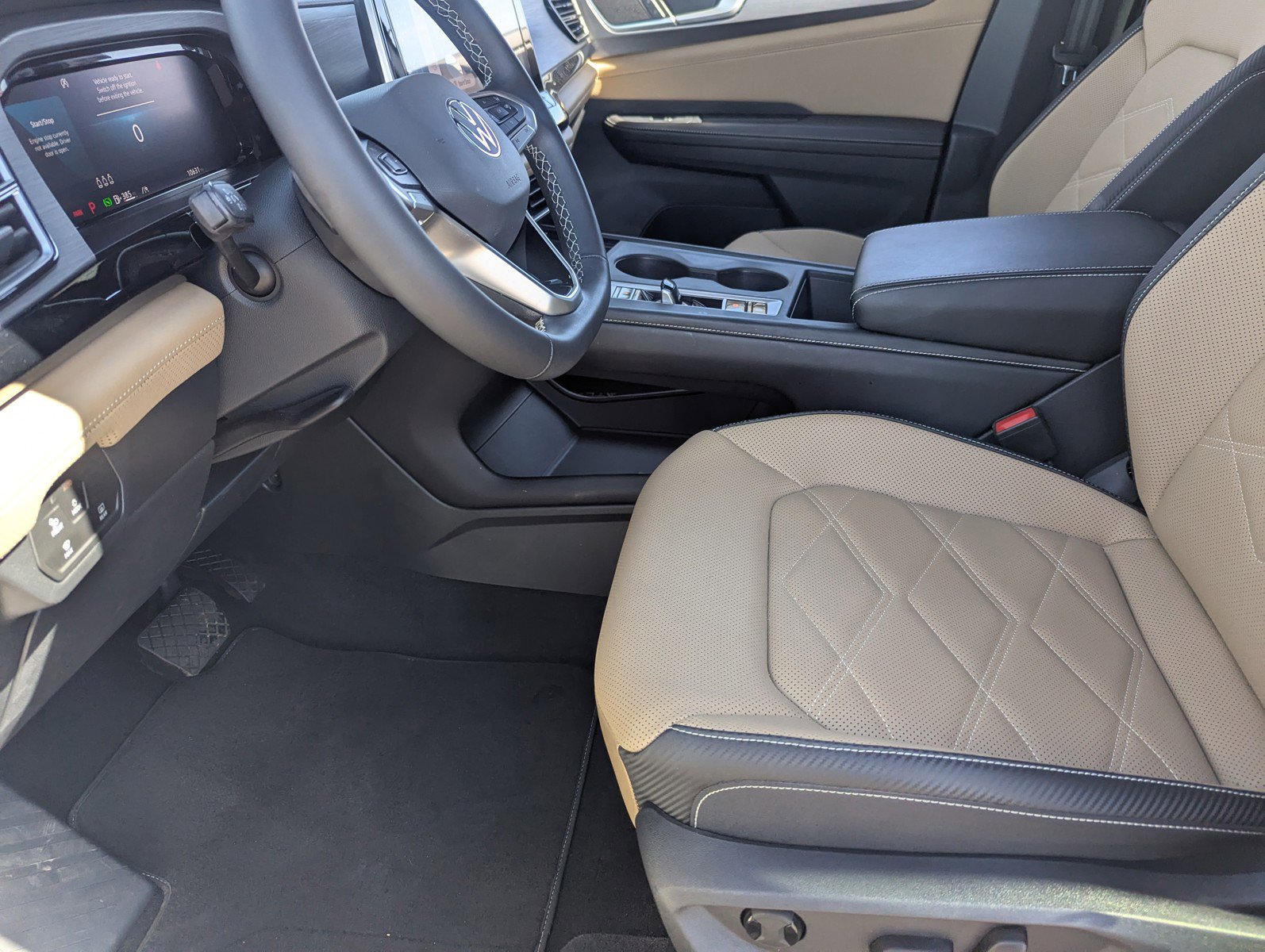 Used 2024 Volkswagen Atlas Cross Sport SE image 27