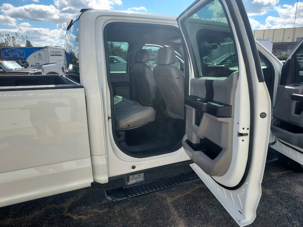 Used 2020 Ford F250 XL w/ Power Equipment Group AWD/4WD image 6