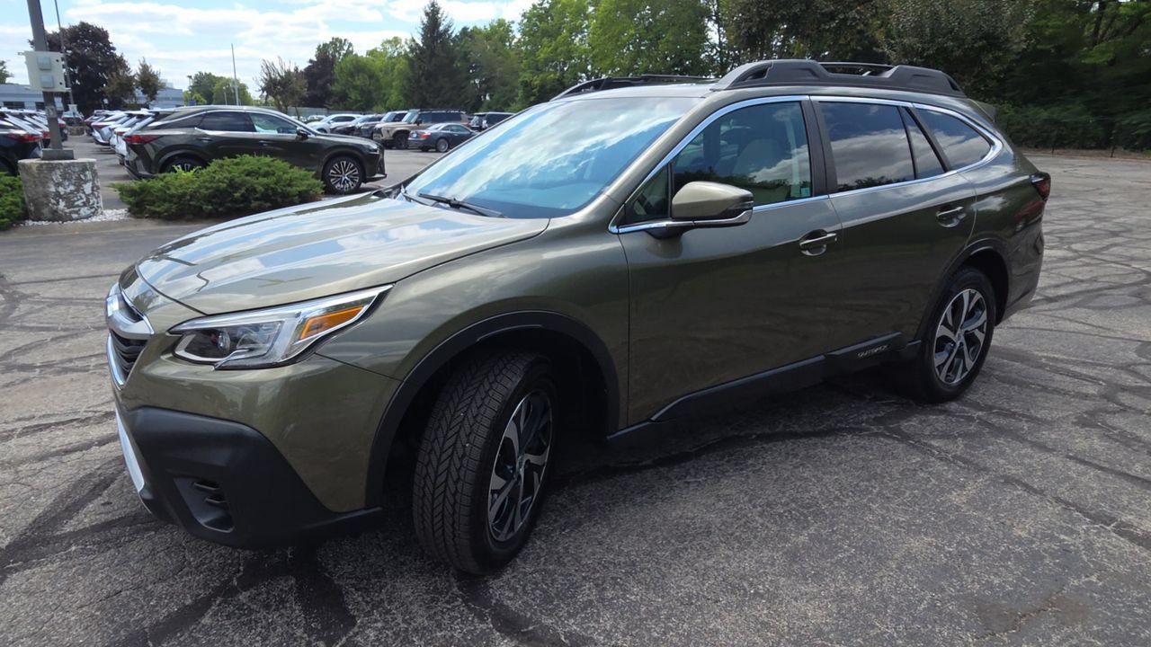 Certified 2022 Subaru Outback Limited AWD/4WD image 4