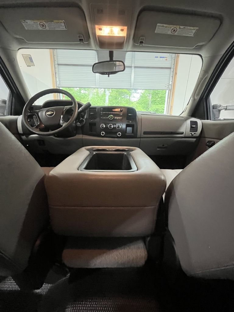 Used 2008 Chevrolet Silverado 2500 W/T RWD image 6