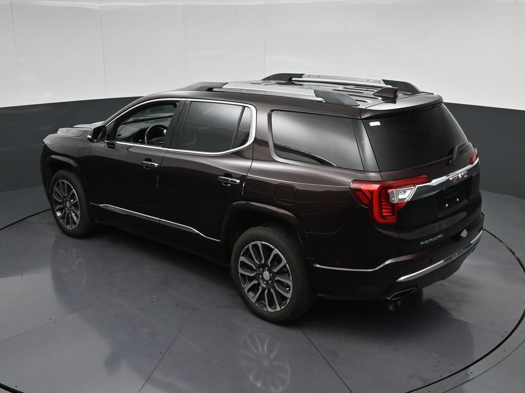 Used 2020 GMC Acadia Denali w/ Technology Package FWD image 17