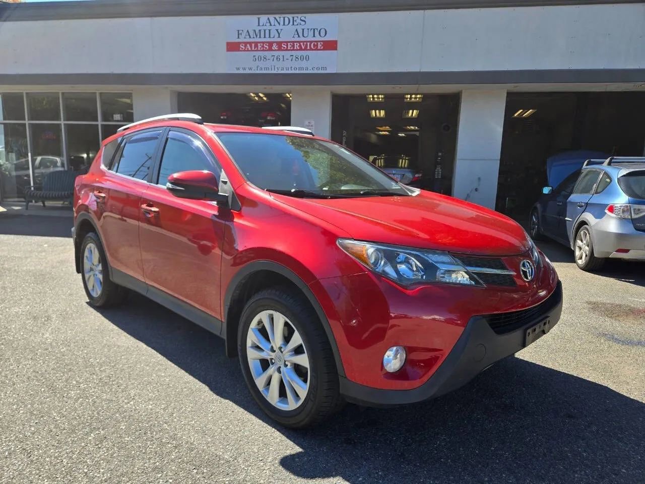 Used 2015 Toyota RAV4 Limited image 9