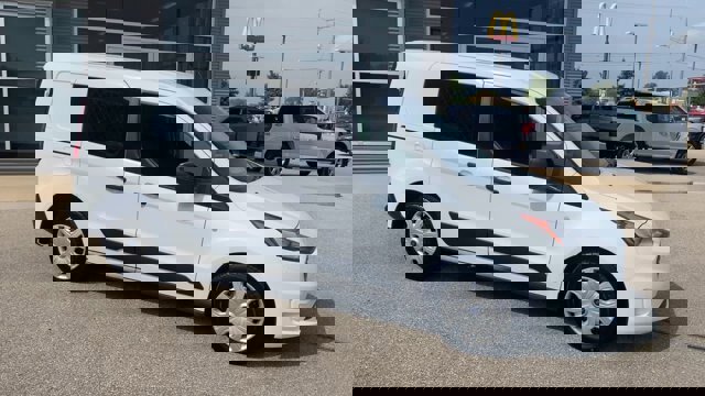 Certified 2020 Ford Transit Connect XLT image 3