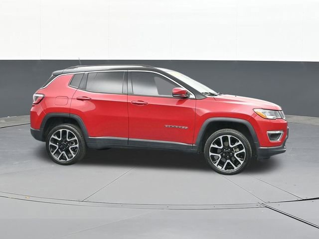 Used 2018 Jeep Compass Limited w/ Navigation Group image 19