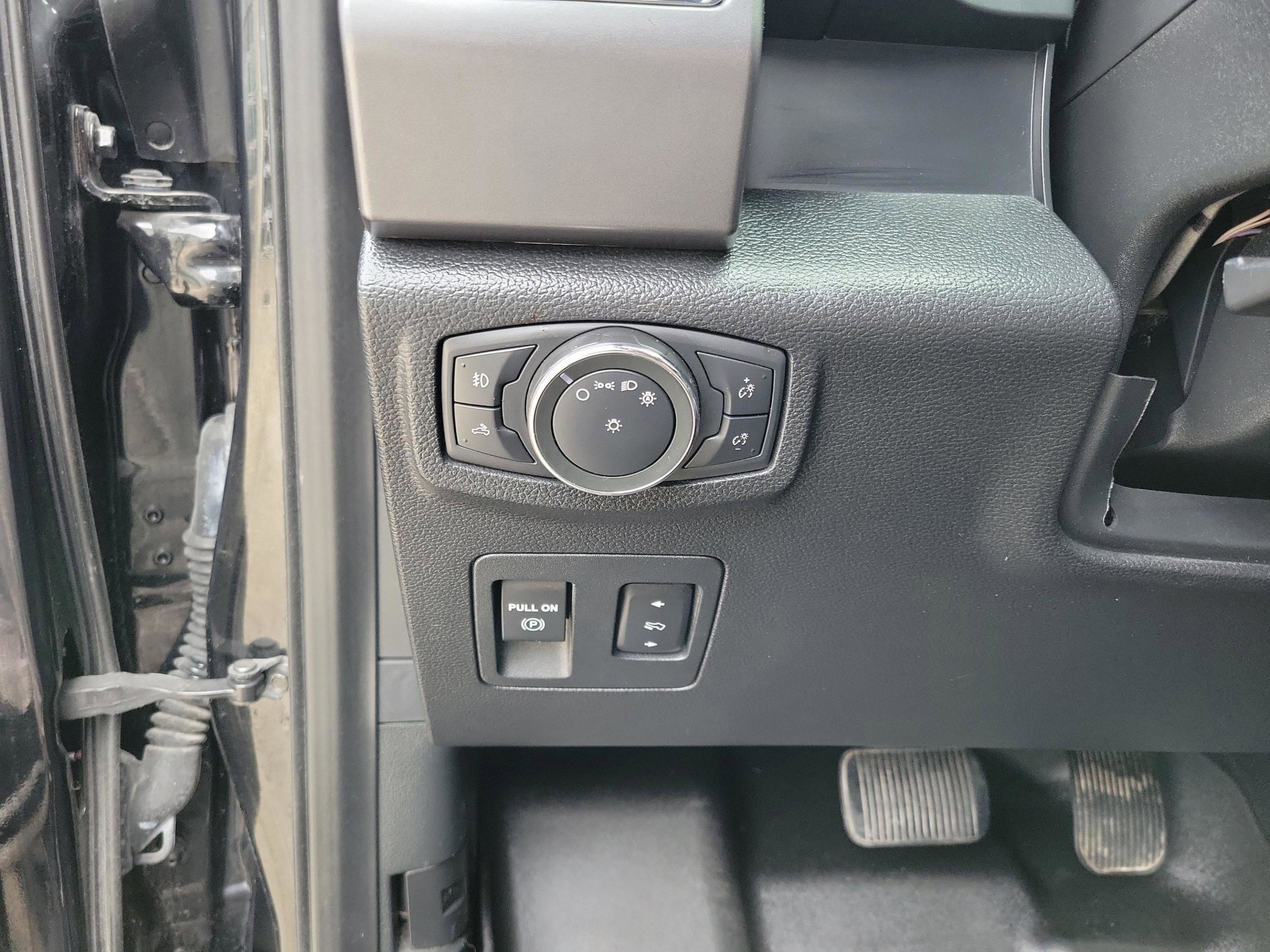 Used 2019 Ford F150 XLT w/ Equipment Group 302A Luxury image 23