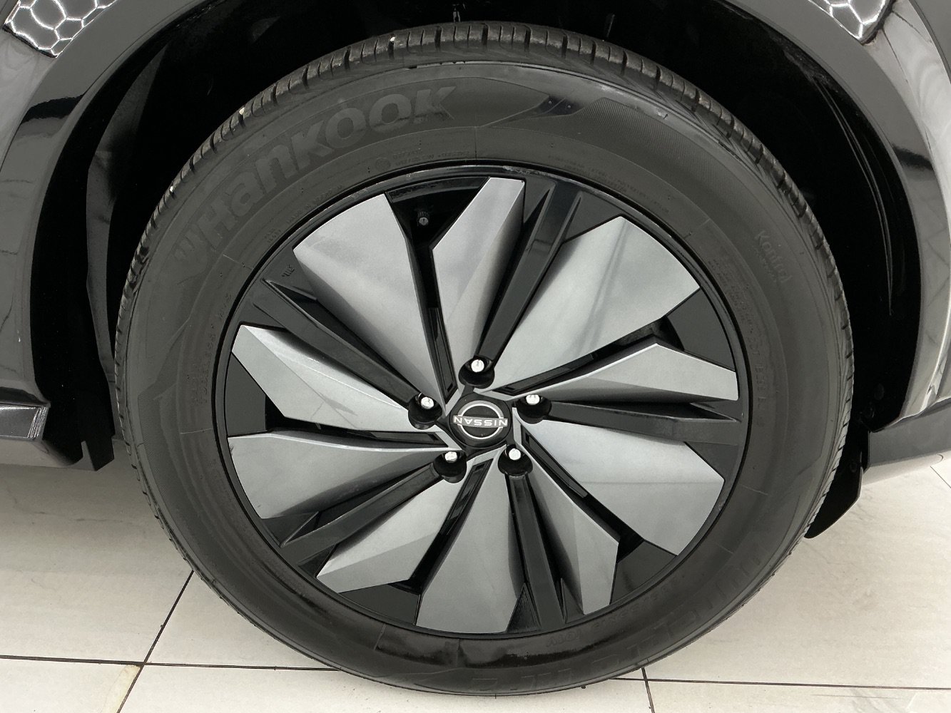 Used 2024 Nissan Ariya AWD image 48