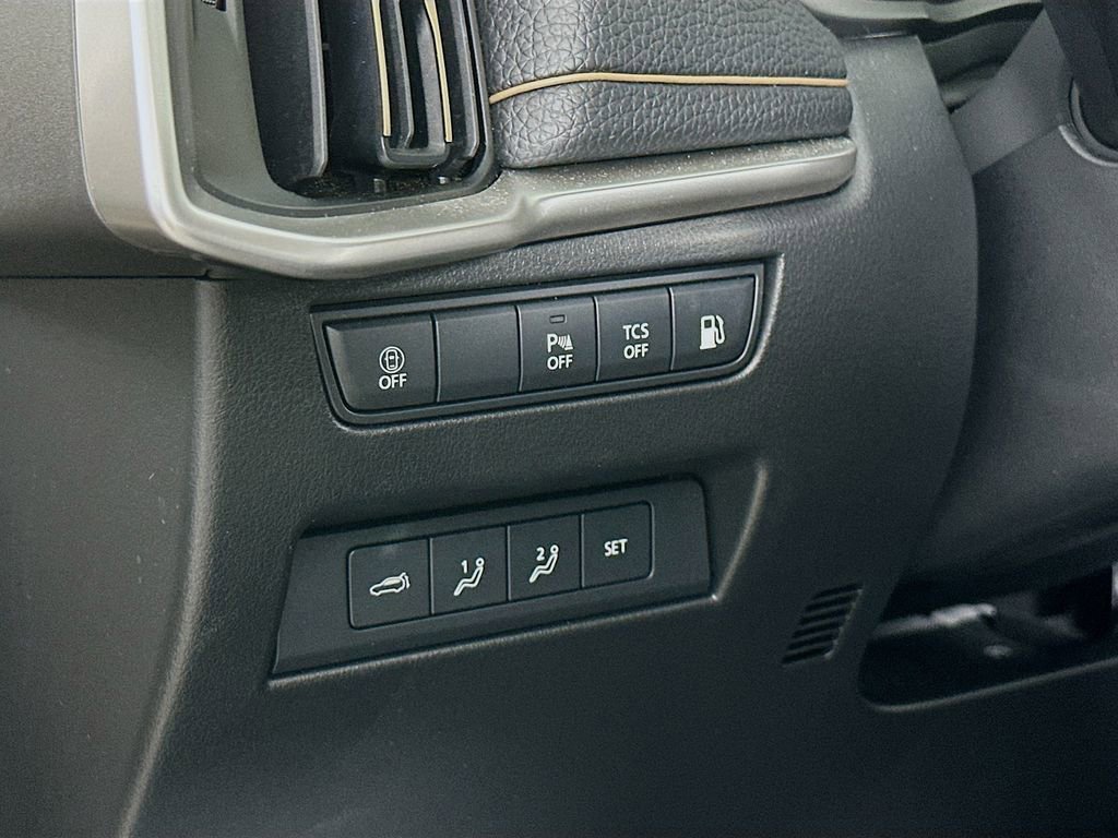 Certified 2024 MAZDA CX-90 Plug-In Hybrid w/ Premium Pkg image 15