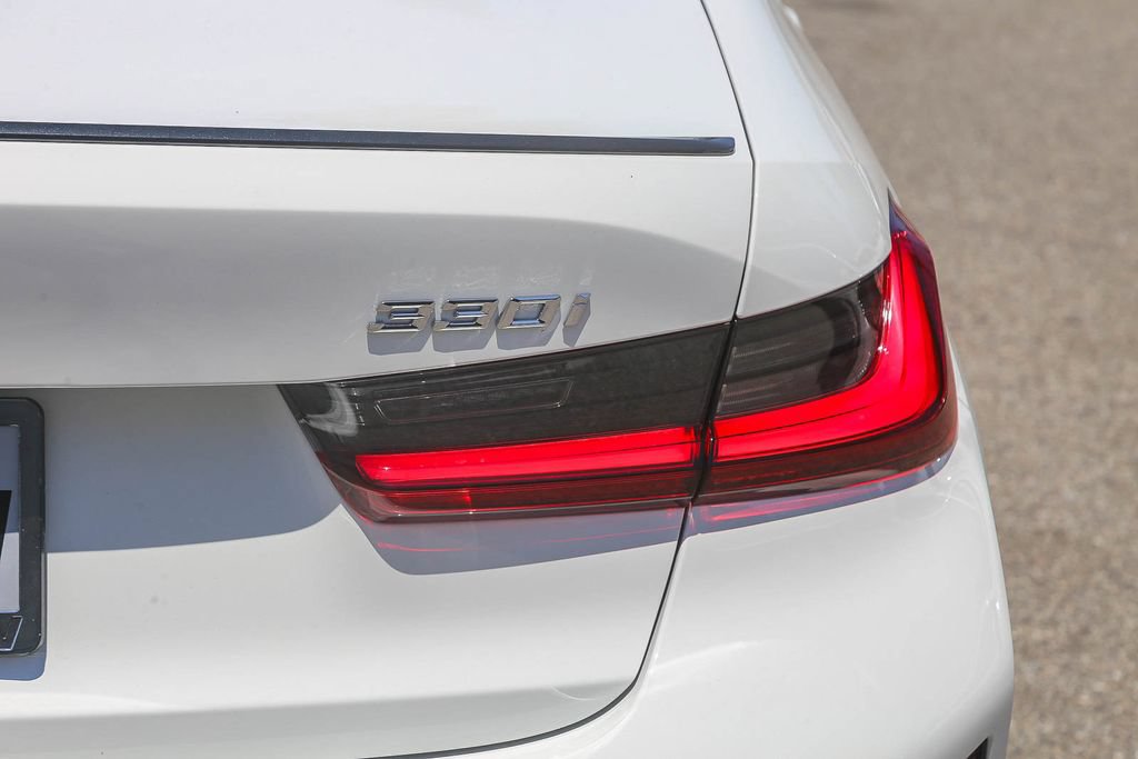 New 2026 BMW 330i Sedan w/ M Sport Package RWD image 7