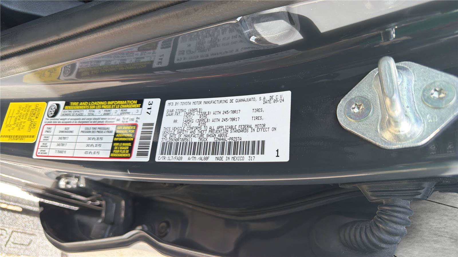Used 2024 Toyota Tacoma SR AWD/4WD image 26