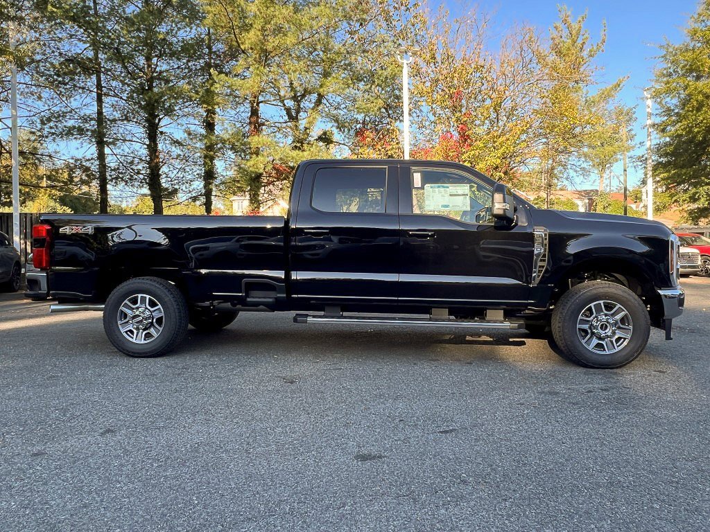 New 2026 Ford F350 Lariat image 3