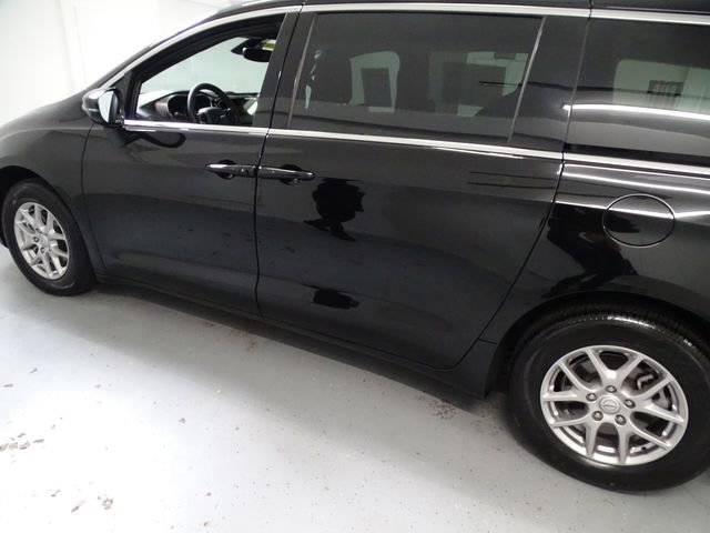 Used 2025 Chrysler Pacifica Select FWD image 17