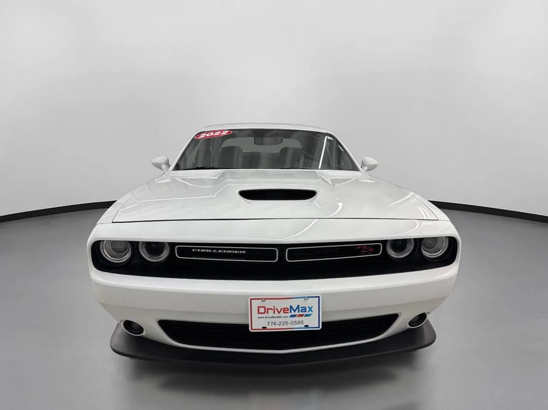 Used 2022 Dodge Challenger R/T image 2