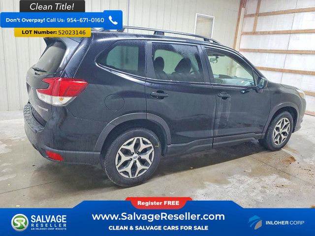 Used 2022 Subaru Forester Premium AWD/4WD image 4
