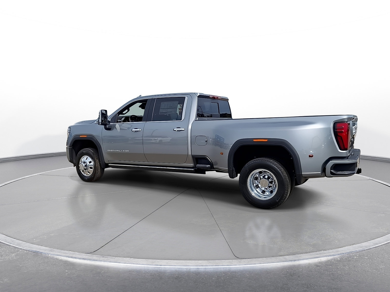 New 2026 GMC Sierra 3500 Denali w/ Denali Reserve Package AWD/4WD image 6