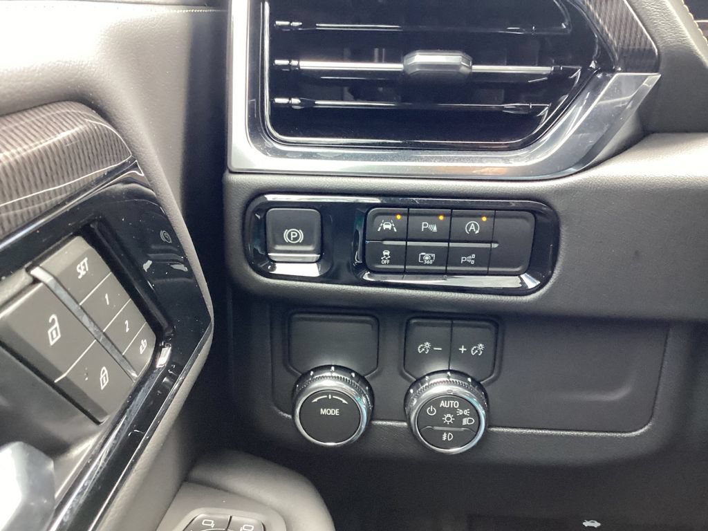 New 2026 GMC Yukon Elevation w/ LPO, Elevation Black Package RWD image 27