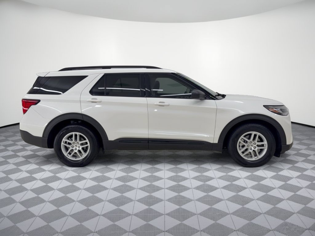 Used 2026 Ford Explorer Active RWD image 8