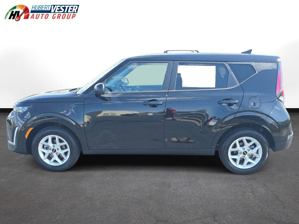 Used 2025 Kia Soul LX w/ LX Technology Package image 1