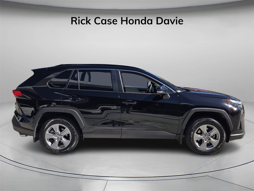 Used 2024 Toyota RAV4 XLE image 3