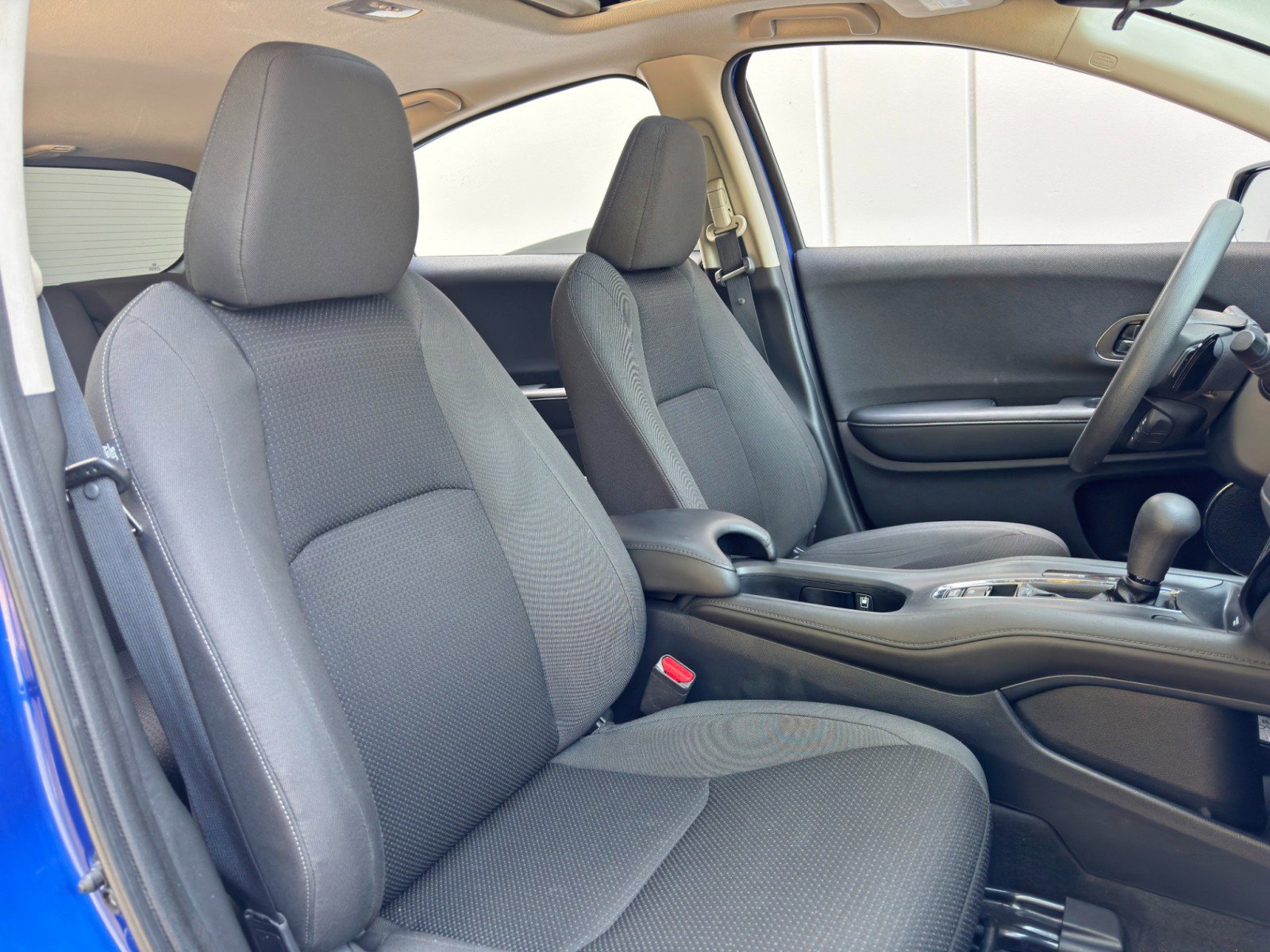 Used 2022 Honda HR-V EX image 32