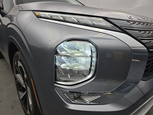 Used 2024 Mitsubishi Outlander SE FWD image 14
