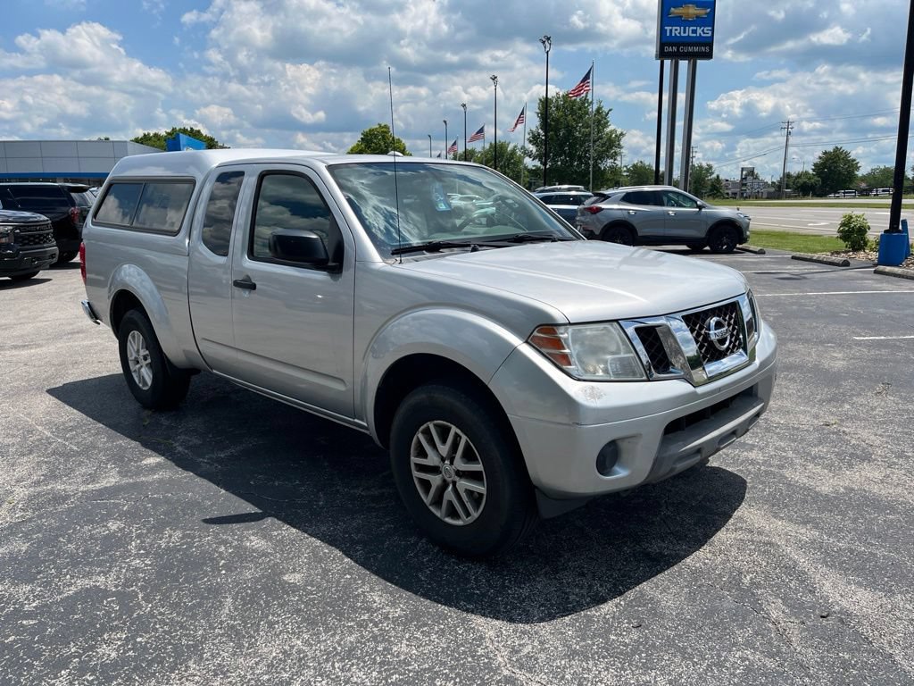 Used 2016 Nissan Frontier SV AWD/4WD image 2