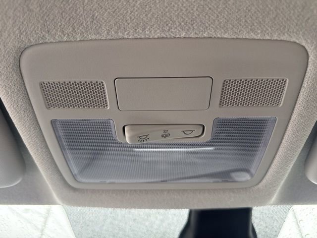 Certified 2026 Hyundai Venue SE image 38