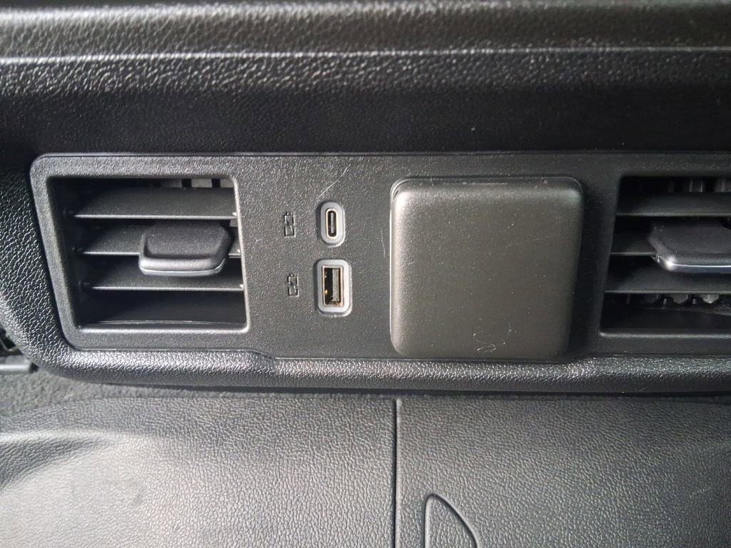 Used 2024 Chevrolet Silverado 2500 LT image 18