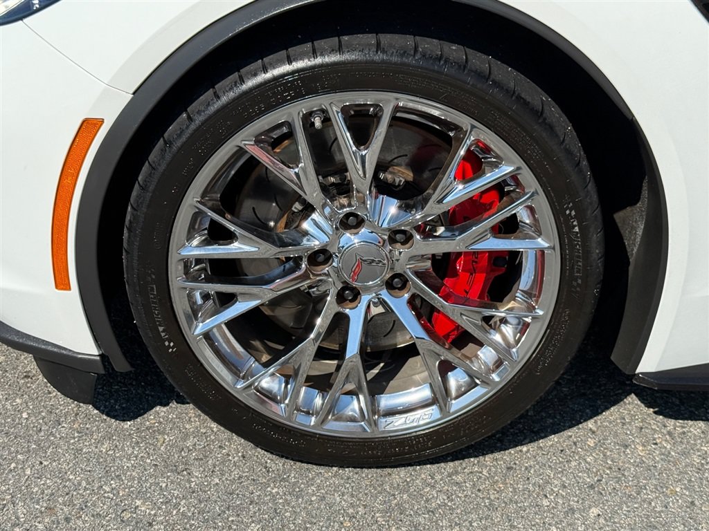 Used 2018 Chevrolet Corvette Z06 RWD image 21