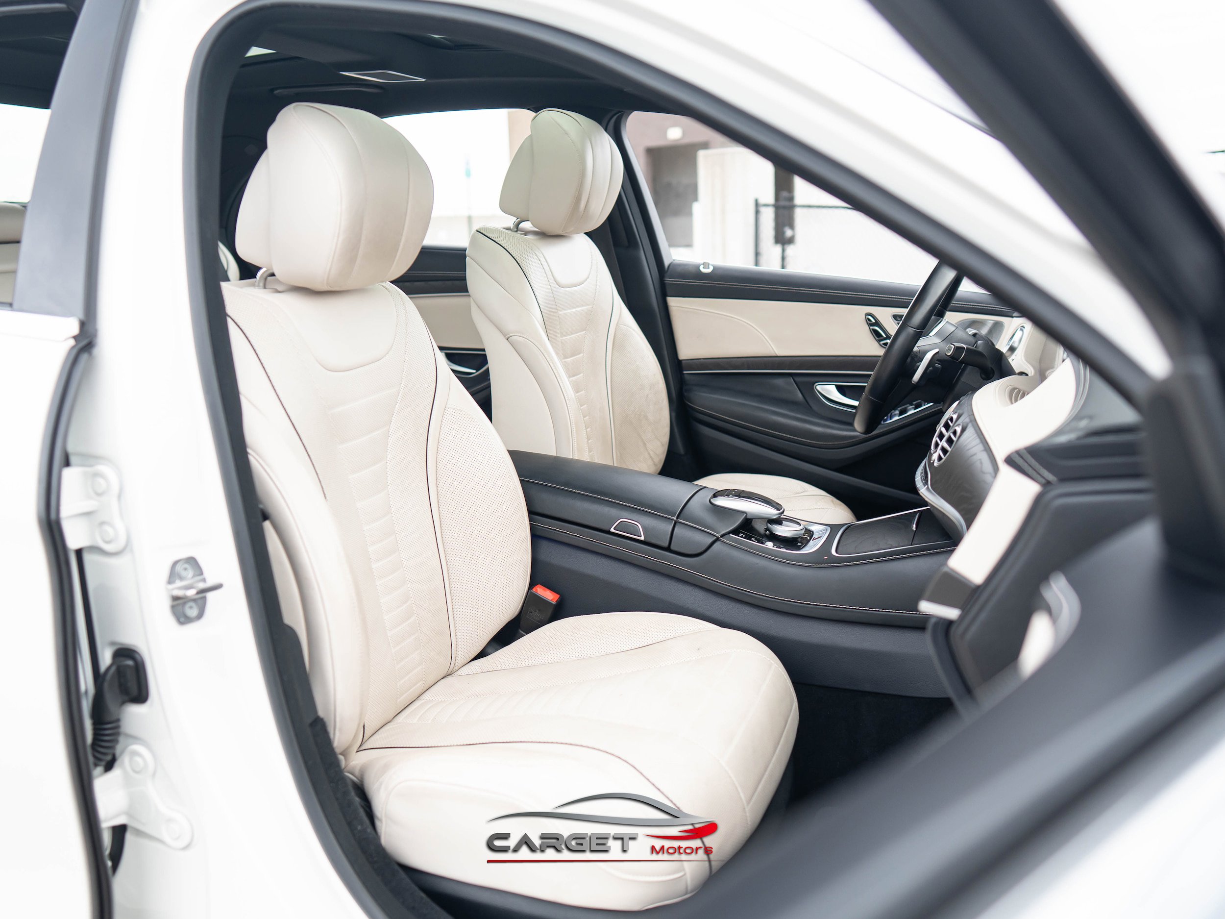 Used 2018 Mercedes-Benz S 560 Sedan image 17