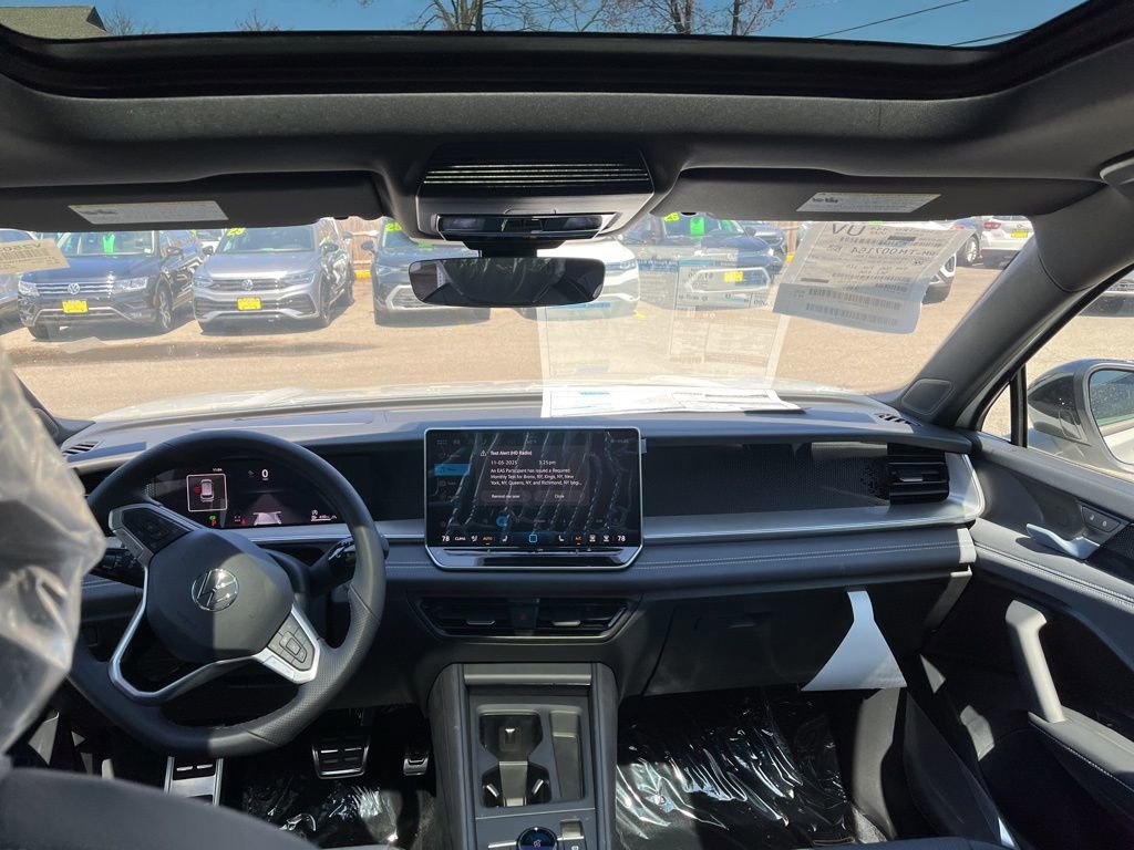 New 2026 Volkswagen Tiguan SE R-Line image 23