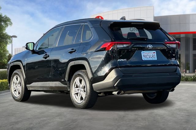 Used 2025 Toyota RAV4 XLE w/ Convenience Package AWD/4WD image 6