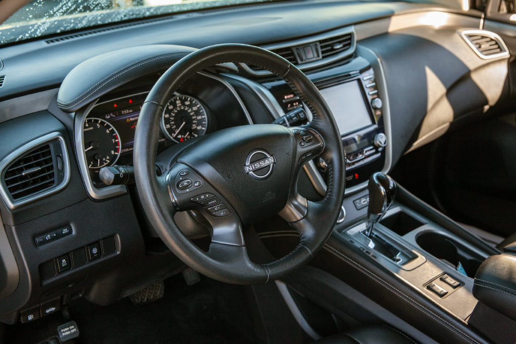 Used 2023 Nissan Murano SV w/ SV Midnight Edition Package FWD image 10