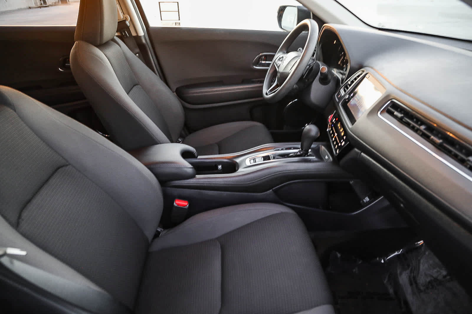 Used 2021 Honda HR-V EX image 16
