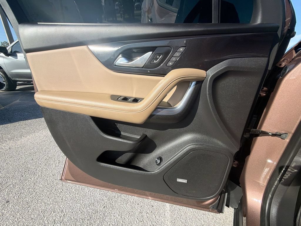 Used 2019 Chevrolet Blazer Premier w/ Sun and Wheels Package FWD image 32