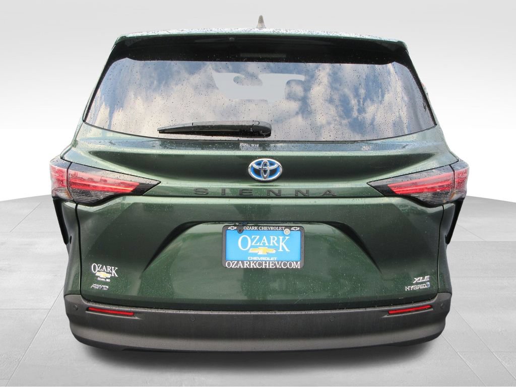 Used 2022 Toyota Sienna XLE AWD/4WD image 4